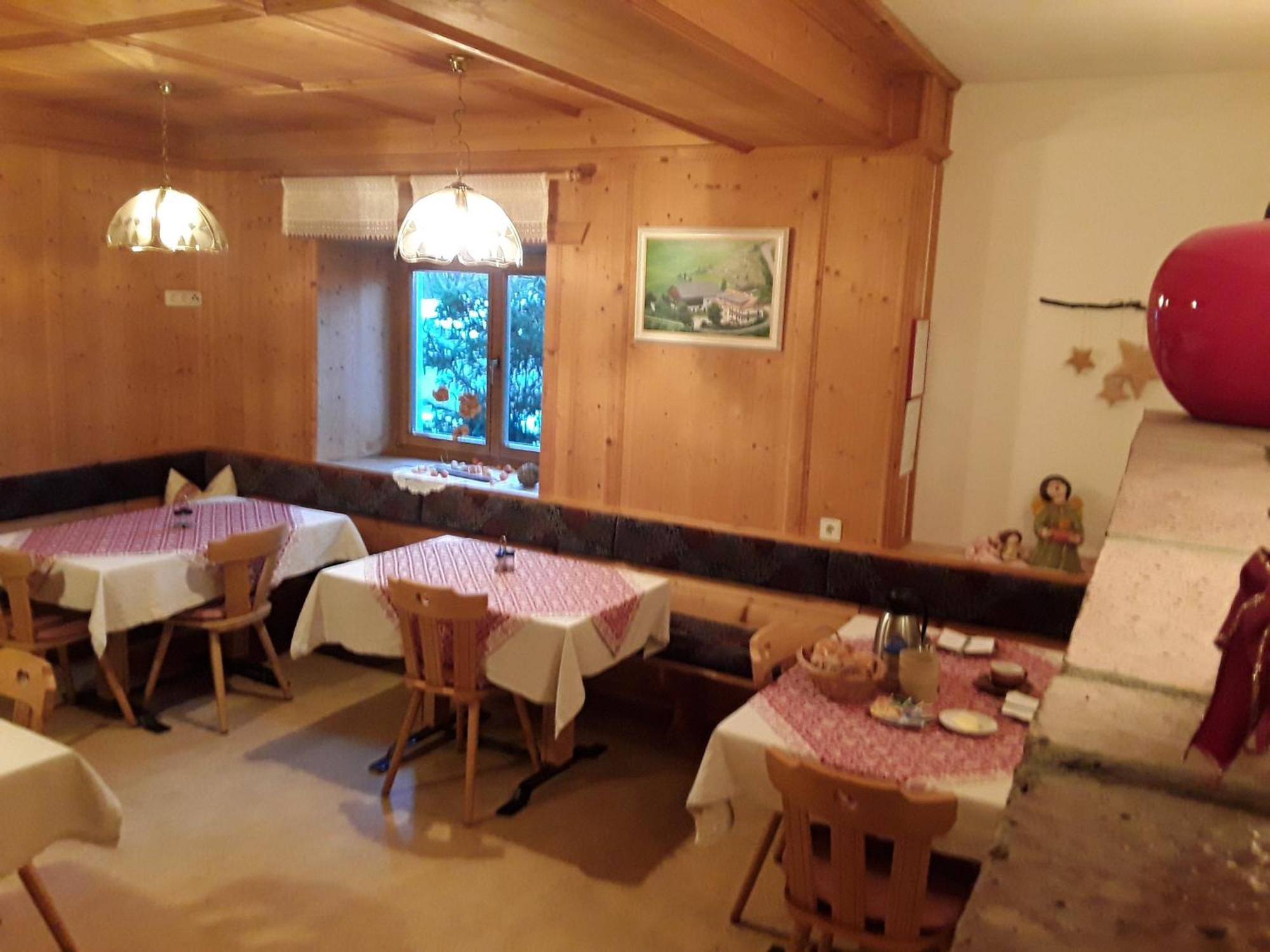 Pension Marchnerhof Terenten Buitenkant foto